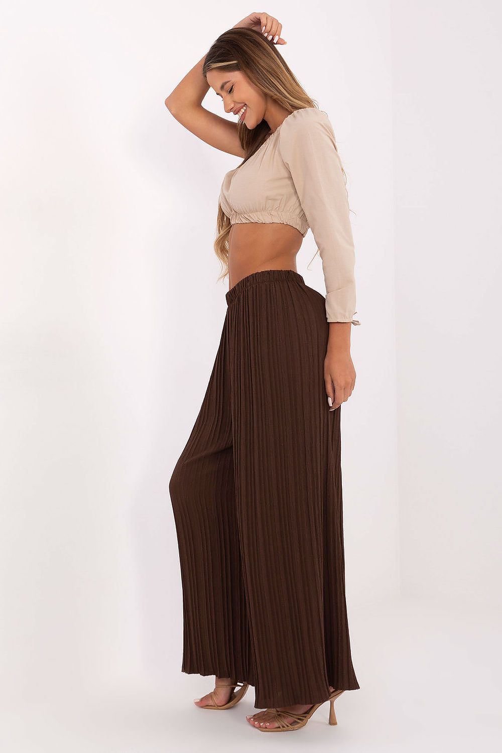 Pantaloni da donna model 215408 Italy Moda